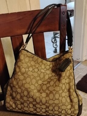 Coach Brown Lexy Classic Signature Shoulder Bag